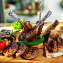 Grillpaket mit Tomatenketchup, Speck, Rinderrippchen &amp; Pulled Beef